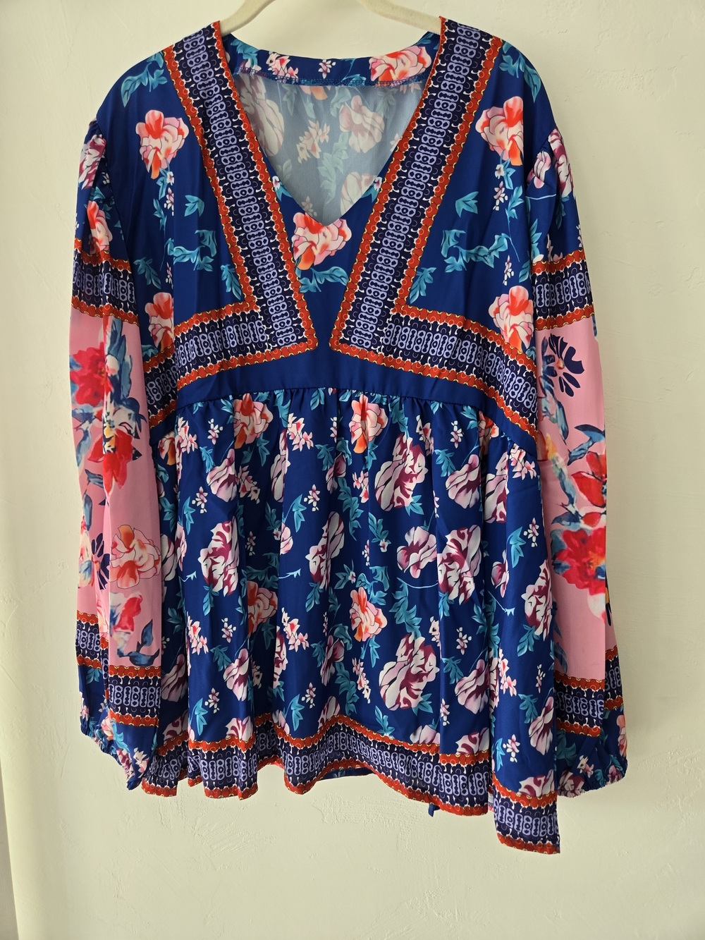 Floral V-Neck Tunic Top in Navy & Pink